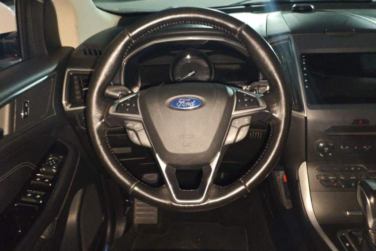 Used Ford Edge 2016 EcoBoost 245 Four-Wheel Drive Titanium Edition 7-Seater Steering Wheel