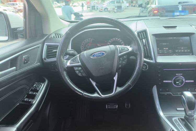 Used Ford Edge 2016 EcoBoost 245 Four-Wheel Drive Titanium 7-Seater Steering Wheel