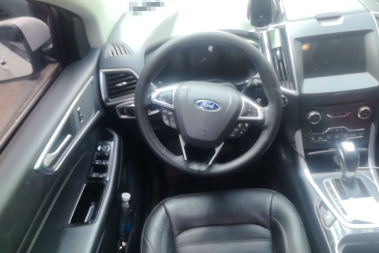 Used Ford Edge 2016 EcoBoost 245 Two-Wheel-Drive Titanium 7-Seater Steering Wheel