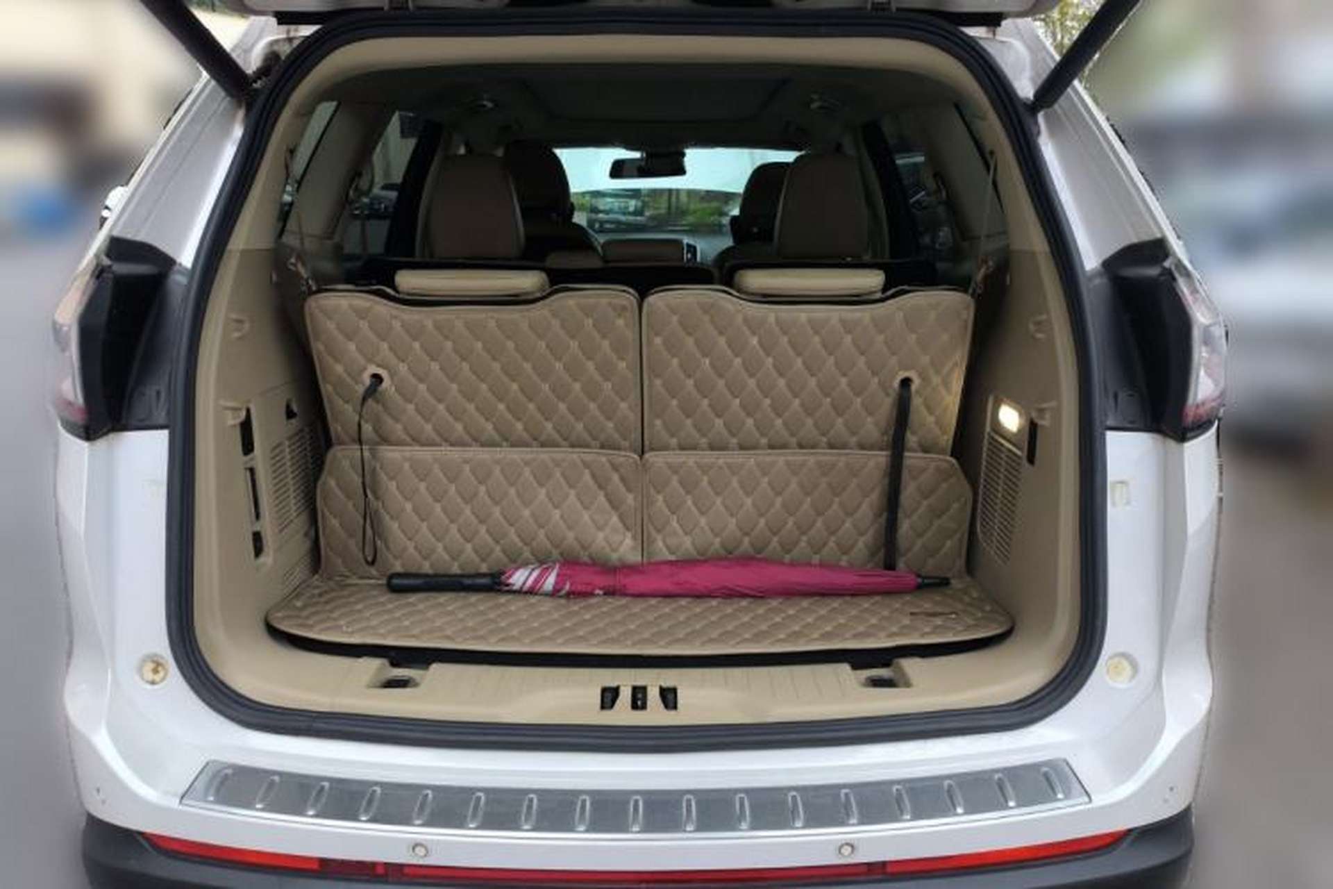 Used Ford Edge 2016 EcoBoost 245 Two-Wheel-Drive Titanium 7-Seater Trunk