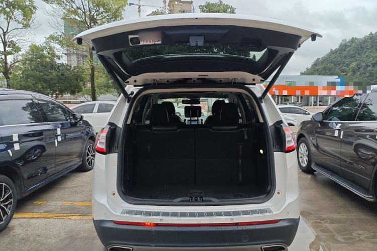Used Ford Edge 2016 EcoBoost 245 Two-Wheel-Drive Titanium 7-Seater Trunk