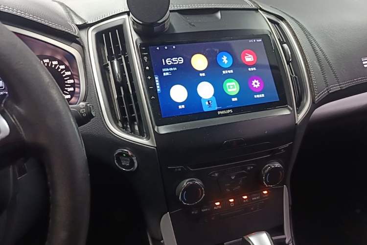 Used Ford Edge 2017 EcoBoost 245 Two-Drive Platinum Edition 5 Seats Audio And AC Panel
