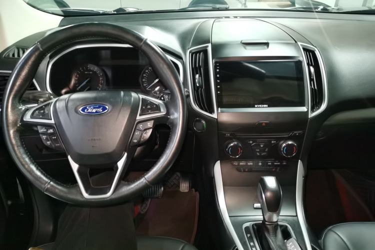 Used Ford Edge 2017 EcoBoost 245 Two-Drive Platinum Edition 5 Seats Center Console