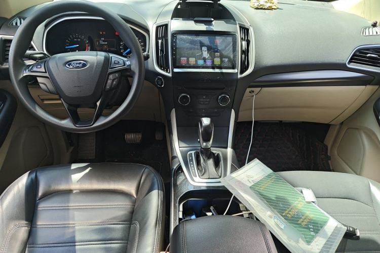 Used Ford Edge 2017 EcoBoost 245 Two-Drive Platinum Edition 5 Seats Center Console