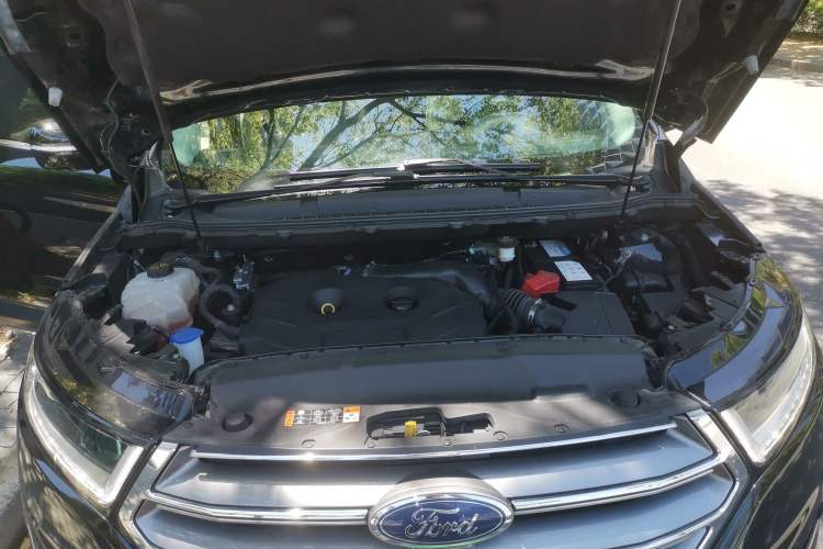 Used Ford Edge 2017 EcoBoost 245 Four-Wheel-Drive Flagship 7-Seater Engine Bay