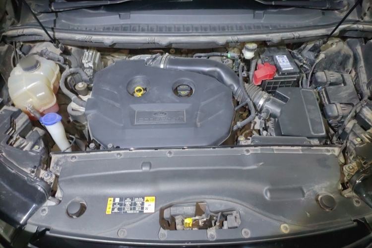 Used Ford Edge 2017 EcoBoost 245 Four-Wheel Drive Sporty 7-Seater Engine Bay