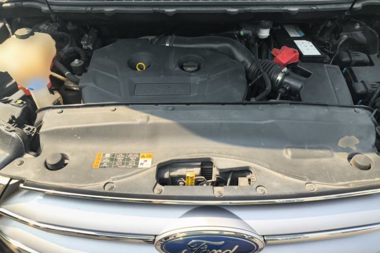 Used Ford Edge 2017 EcoBoost 245 Four-Wheel Drive Sporty 7-Seater Engine Bay
