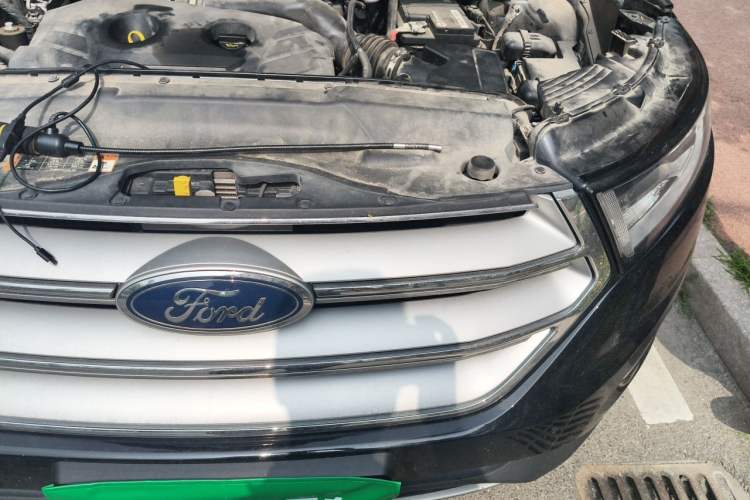Used Ford Edge 2017 EcoBoost 245 Two-Drive Platinum Edition 5 Seats Engine Bay Left