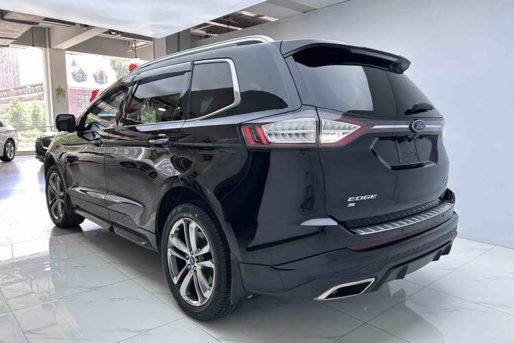 Used Ford Edge 2017 EcoBoost 245 Four-Wheel Drive Sporty 7-Seater Exterior 4