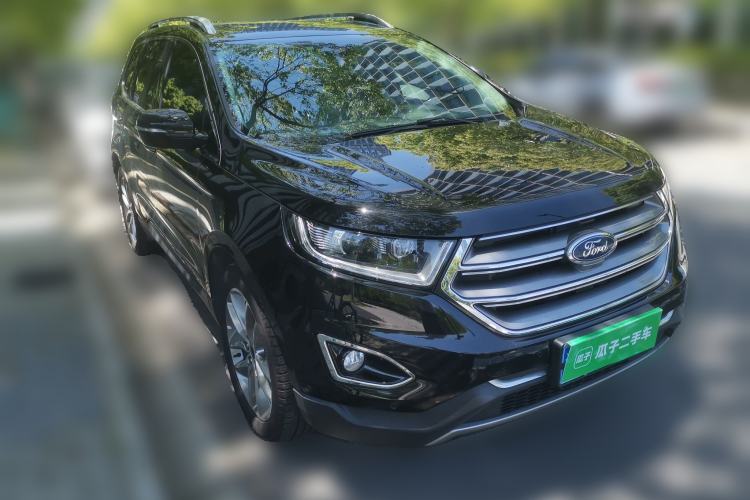 Used Ford Edge 2017 EcoBoost 245 Four-Wheel-Drive Flagship 7-Seater Front Right 45 Deg