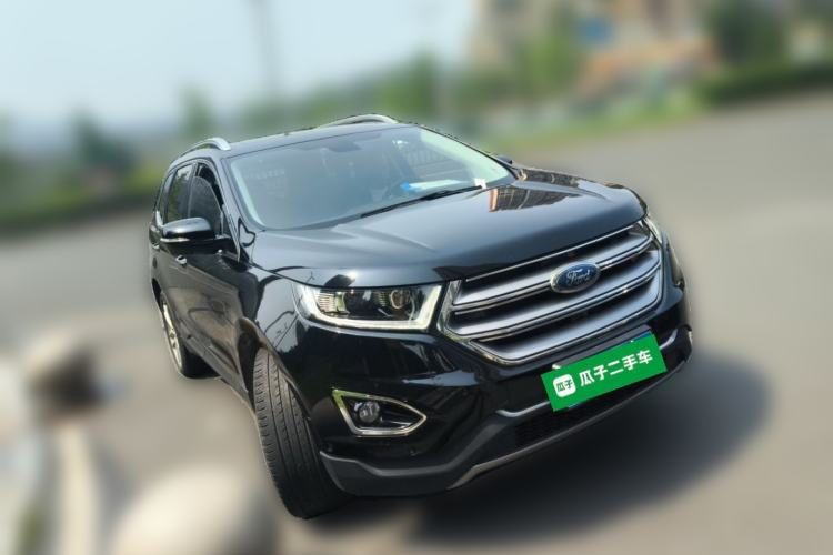Used Ford Edge 2017 EcoBoost 245 Four-Wheel Drive Sporty 7-Seater Front Right 45 Deg