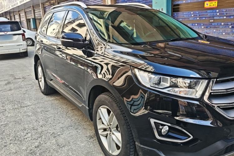 Used Ford Edge 2017 EcoBoost 245 Two-Drive Platinum Edition 5 Seats Front Right 45 Deg