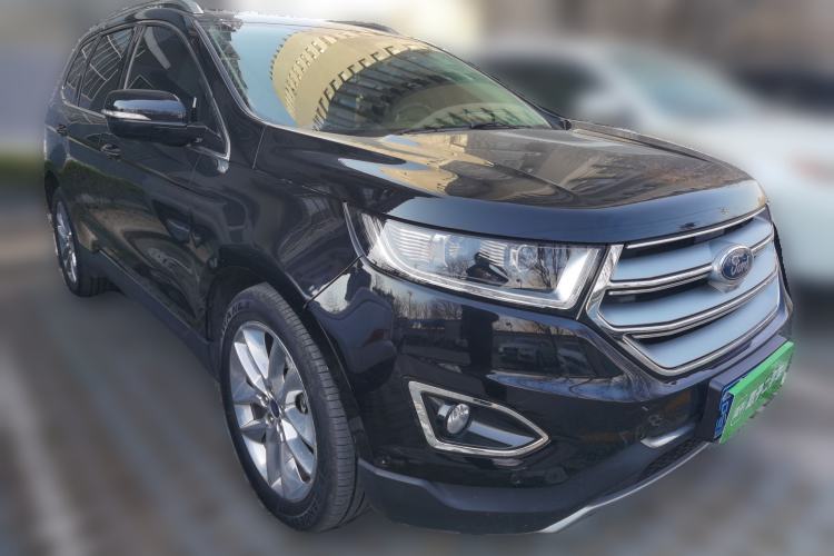 Used Ford Edge 2017 EcoBoost 245 Four-Wheel-Drive Flagship 7-Seater Front Right 45 Deg