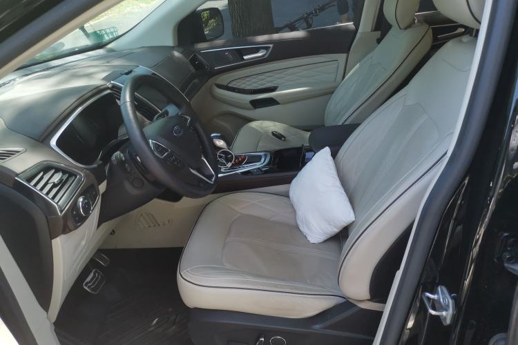 Used Ford Edge 2017 EcoBoost 245 Four-Wheel-Drive Flagship 7-Seater Left Front Seat