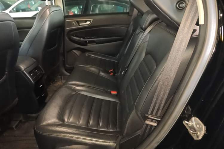 Used Ford Edge 2017 EcoBoost 245 Two-Drive Platinum Edition 5 Seats Left Rear Seat