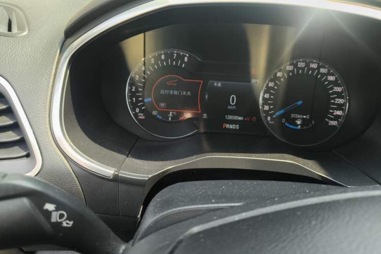 Used Ford Edge 2017 EcoBoost 245 Four-Wheel Drive Sporty 7-Seater Odometer Close Up