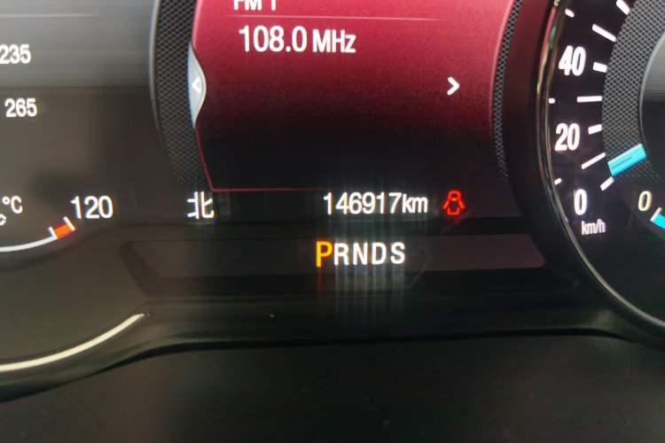 Used Ford Edge 2017 EcoBoost 245 Four-Wheel-Drive Flagship 7-Seater Odometer Close Up