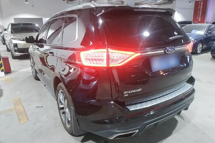 Used Ford Edge 2017 EcoBoost 245 Two-Wheel-Drive Sporty 7-Seater Rear Left 45 Deg