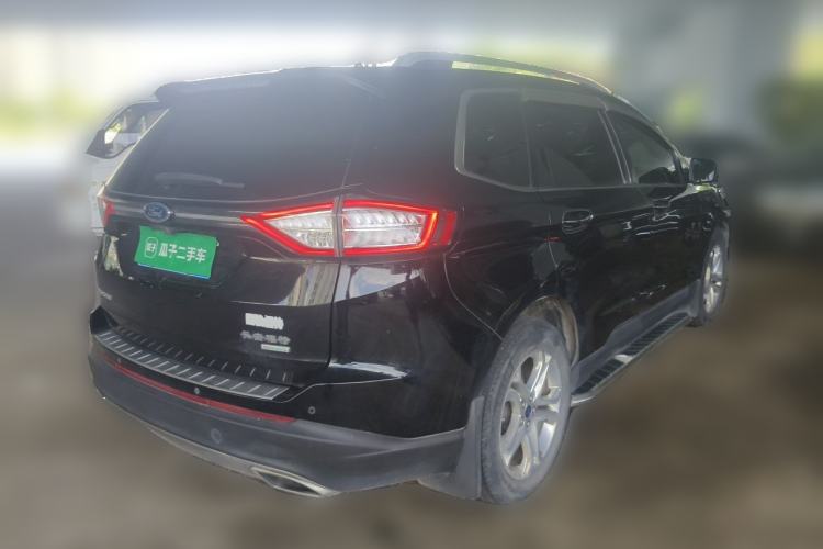 Used Ford Edge 2017 EcoBoost 245 Two-Wheel-Drive Sporty 7-Seater Rear Right 45 Deg