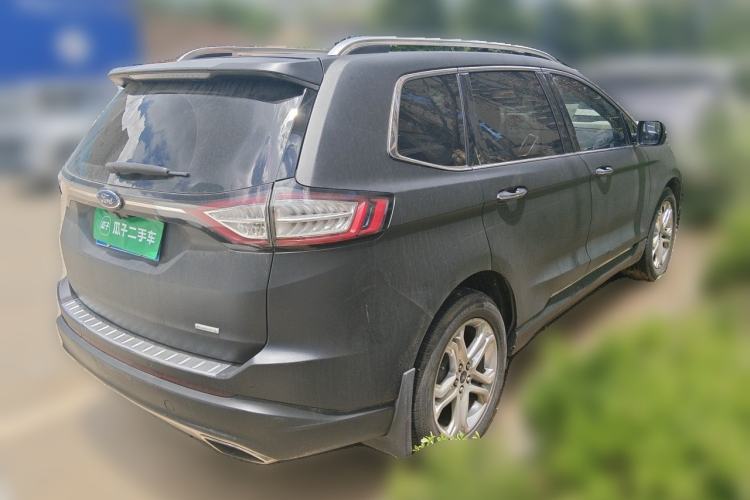 Used Ford Edge 2017 EcoBoost 245 Two-Wheel-Drive Sporty 7-Seater Rear Right 45 Deg