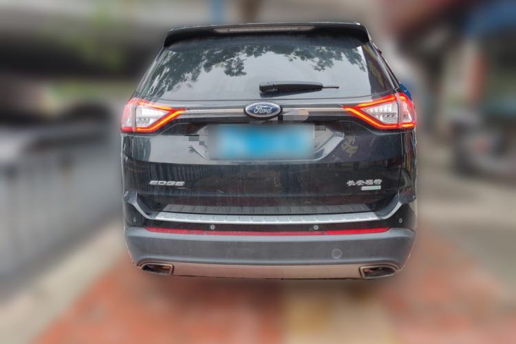 Used Ford Edge 2017 EcoBoost 245 Two-Wheel-Drive Sporty 7-Seater Rear