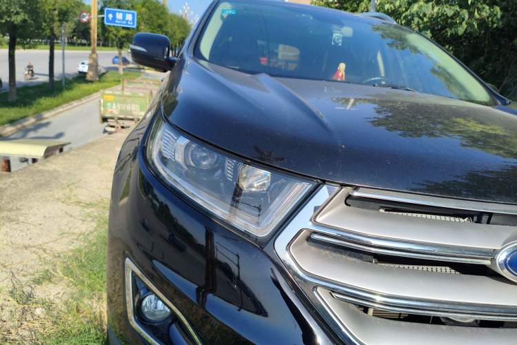 Used Ford Edge 2017 EcoBoost 245 Two-Wheel-Drive Sporty 7-Seater Right Front Headlight