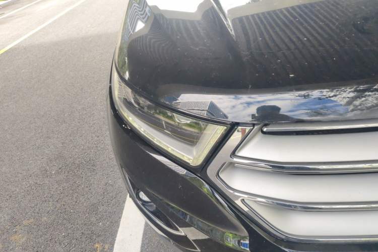 Used Ford Edge 2017 EcoBoost 245 Four-Wheel-Drive Flagship 7-Seater Right Front Headlight