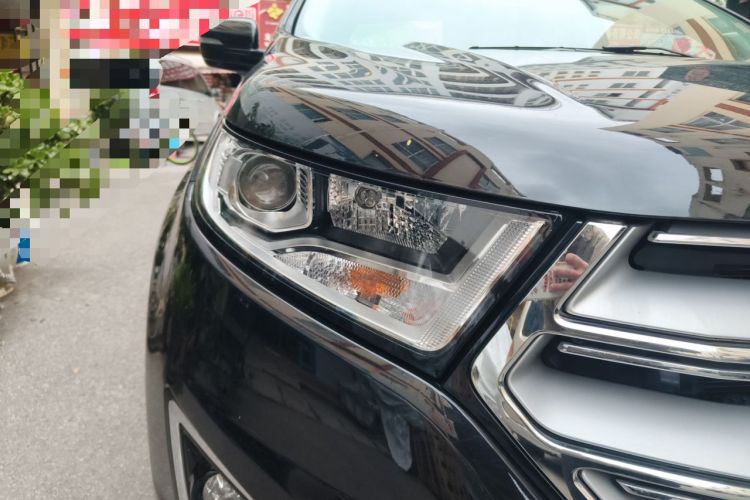 Used Ford Edge 2017 EcoBoost 245 Two-Drive Platinum Edition 5 Seats Right Front Headlight