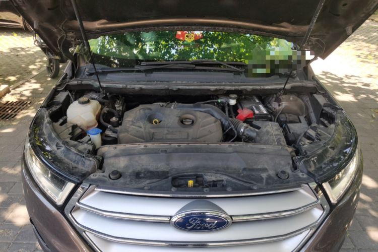 Used Ford Edge 2017 EcoBoost 245 Four-Wheel Drive Sporty 7-Seater Engine Bay