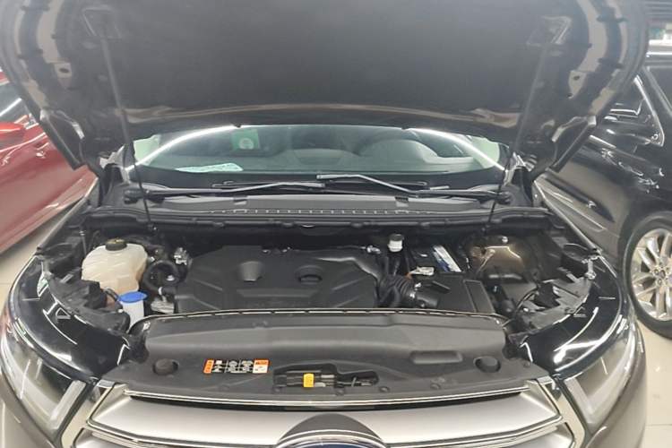 Used Ford Edge 2017 EcoBoost 245 Four-Wheel-Drive Flagship 7-Seater Engine Bay