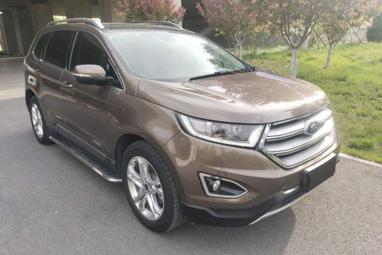 Used Ford Edge 2017 EcoBoost 245 Two-Wheel-Drive Sporty 7-Seater Exterior 1