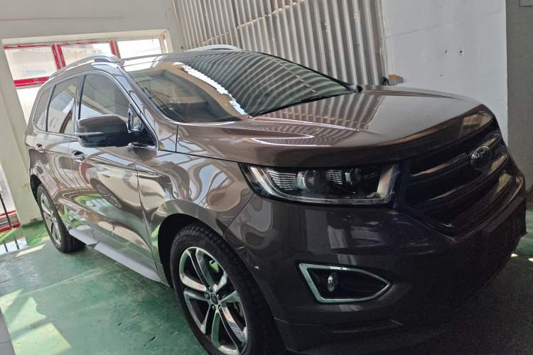 Used Ford Edge 2017 EcoBoost 245 Two-Wheel-Drive Sporty 7-Seater Exterior 2