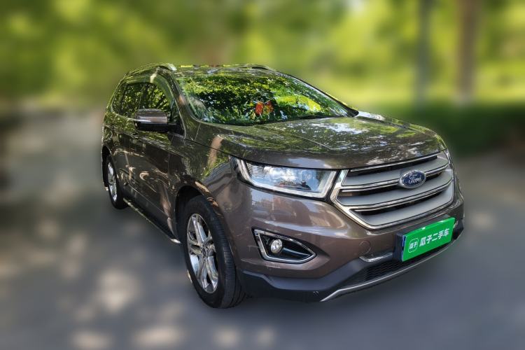 Used Ford Edge 2017 EcoBoost 245 Four-Wheel Drive Sporty 7-Seater Front Right 45 Deg
