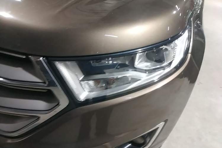 Used Ford Edge 2017 EcoBoost 245 Two-Drive Platinum Edition 5 Seats Left Front Headlight
