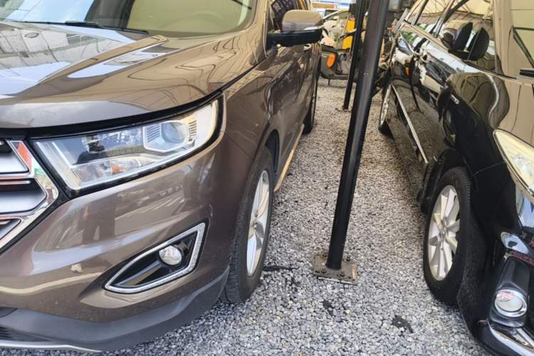Used Ford Edge 2017 EcoBoost 245 Two-Drive Platinum Edition 5 Seats Left Front Headlight