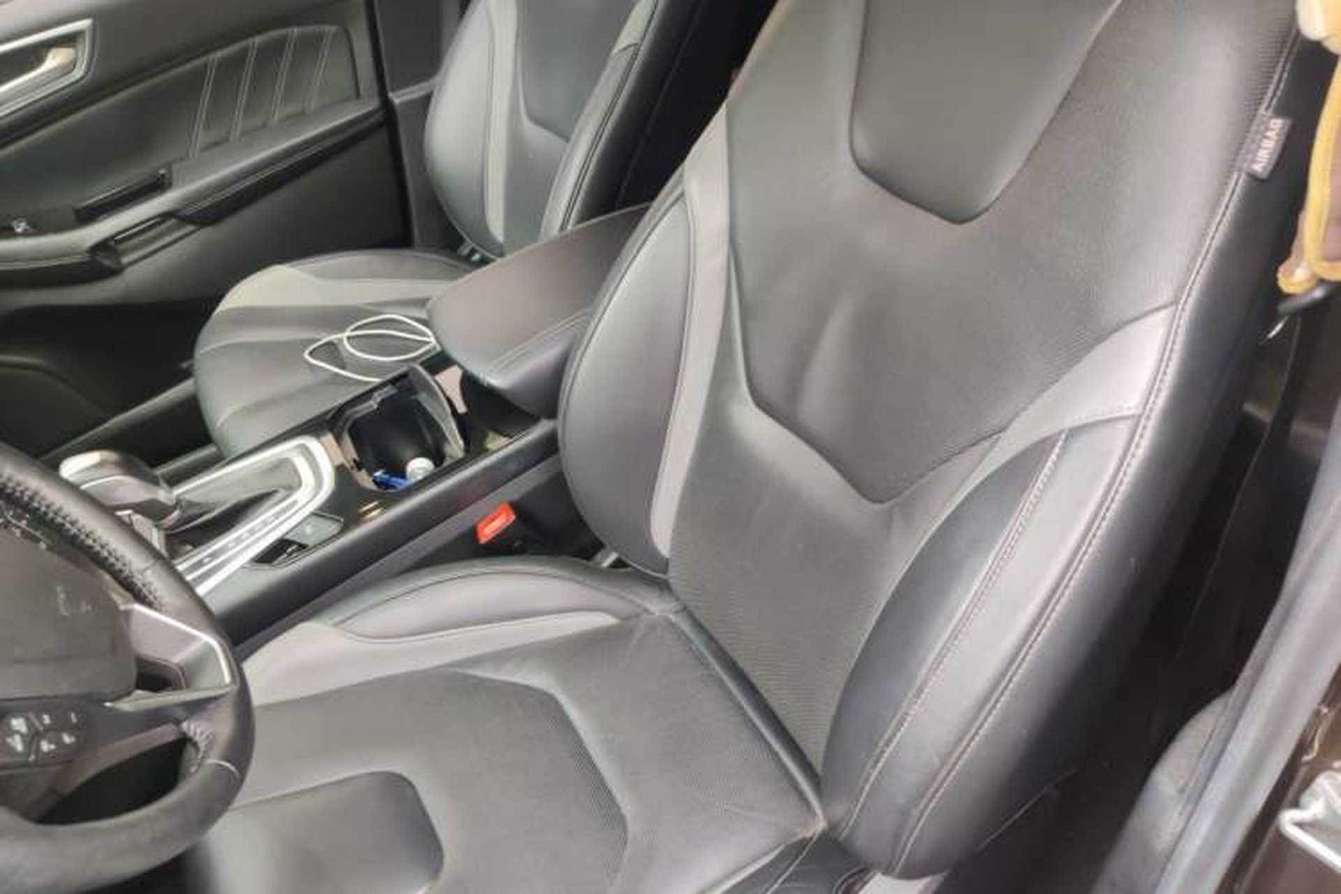 Used Ford Edge 2017 EcoBoost 245 Two-Wheel-Drive Sporty 7-Seater Left Front Seat