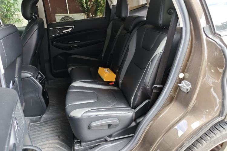 Used Ford Edge 2017 EcoBoost 245 Two-Wheel-Drive Sporty 7-Seater Left Rear Seat