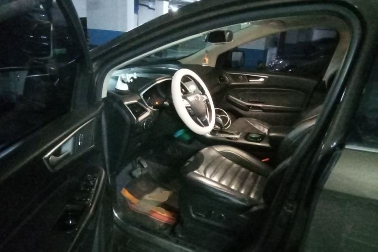 Used Ford Edge 2017 EcoBoost 245 Four-Wheel-Drive Flagship 7-Seater Driver Seat
