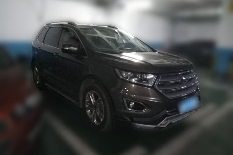 Used Ford Edge 2017 EcoBoost 245 Four-Wheel-Drive Flagship 7-Seater Front Right 45 Deg
