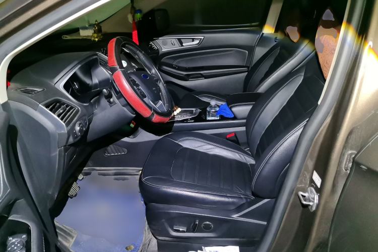 Used Ford Edge 2017 EcoBoost 245 Two-Wheel-Drive Sporty 7-Seater Left Front Seat