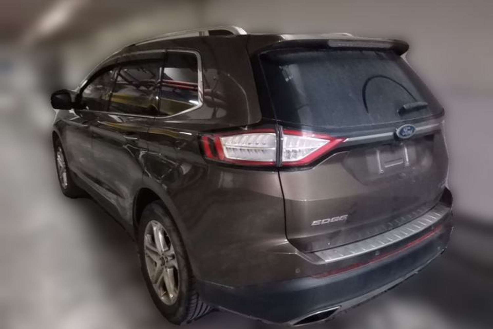 Used Ford Edge 2017 EcoBoost 245 Two-Wheel-Drive Sporty 7-Seater Rear Left 45 Deg