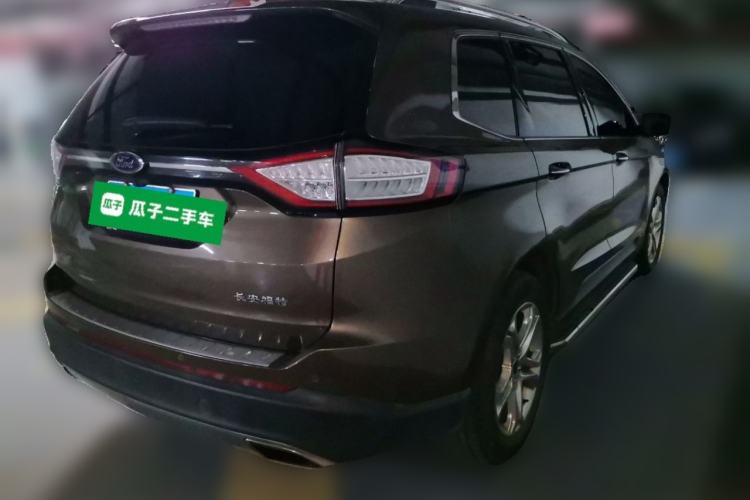 Used Ford Edge 2017 EcoBoost 245 Two-Wheel-Drive Sporty 7-Seater Rear Right 45 Deg