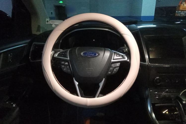 Used Ford Edge 2017 EcoBoost 245 Four-Wheel-Drive Flagship 7-Seater Steering Wheel