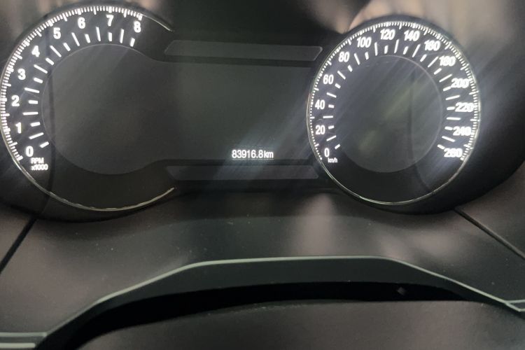 Used Ford Edge 2017 EcoBoost 245 Four-Wheel-Drive Flagship 7-Seater Odometer Close Up