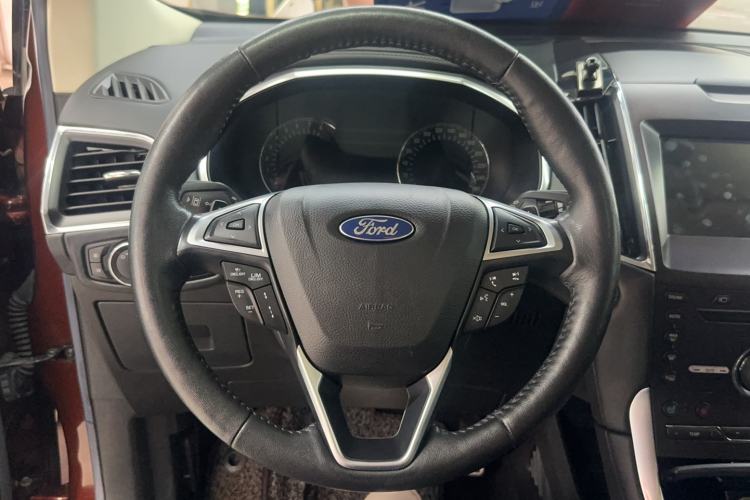 Used Ford Edge 2017 EcoBoost 245 Four-Wheel-Drive Flagship 7-Seater Steering Wheel