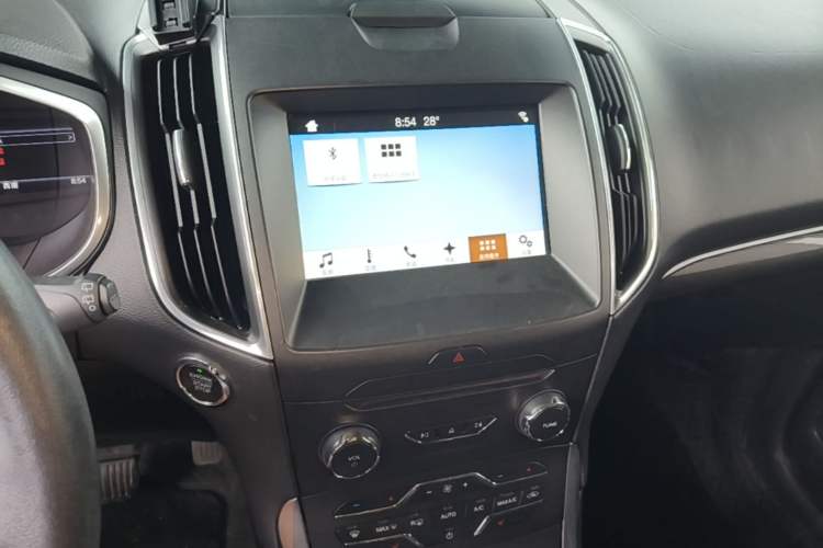 Used Ford Edge 2017 EcoBoost 245 Four-Wheel Drive Sporty 7-Seater Audio And AC Panel