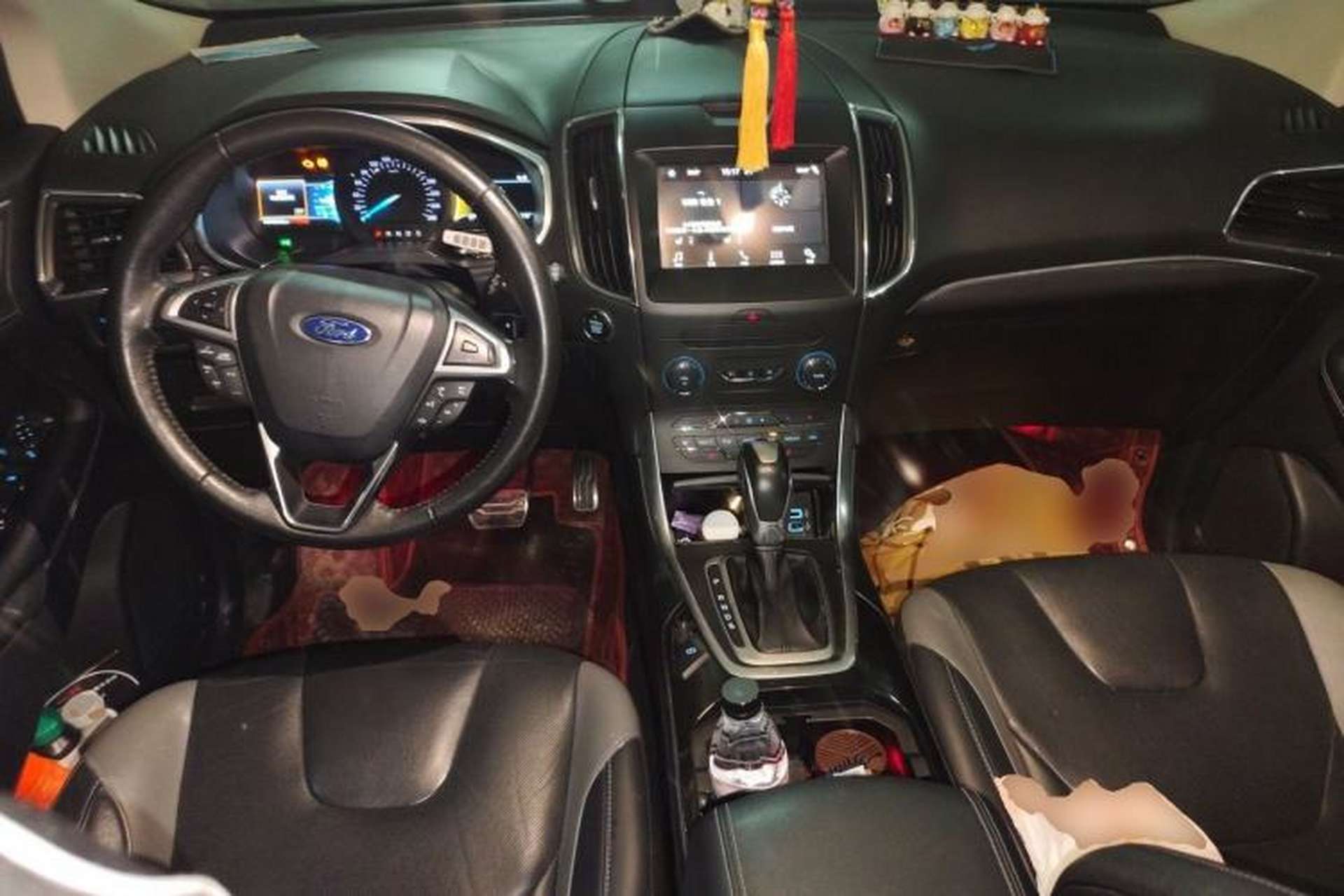 Used Ford Edge 2017 EcoBoost 245 Two-Wheel-Drive Sporty 7-Seater Center Console