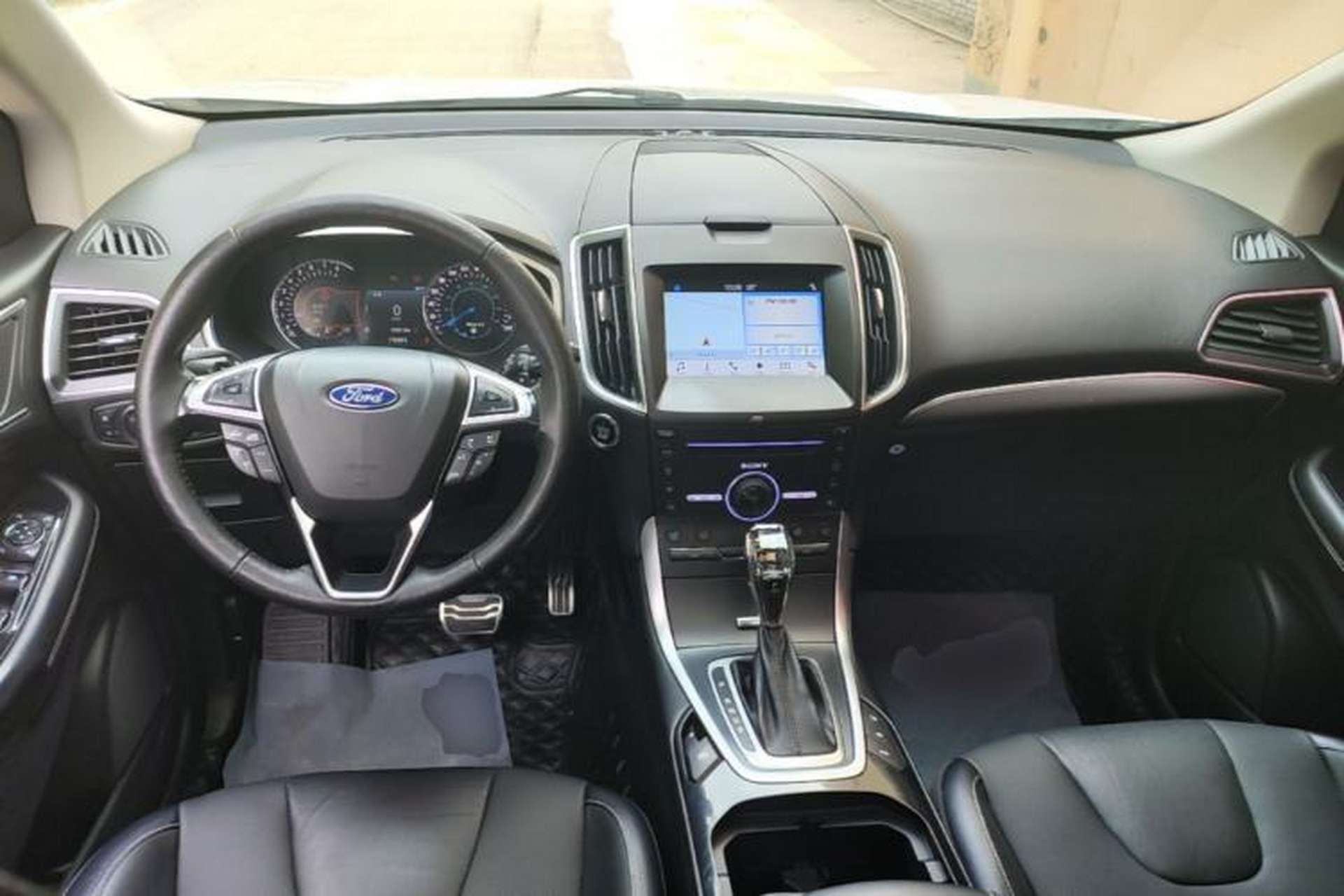 Used Ford Edge 2017 EcoBoost 245 Four-Wheel-Drive Flagship 7-Seater Center Console