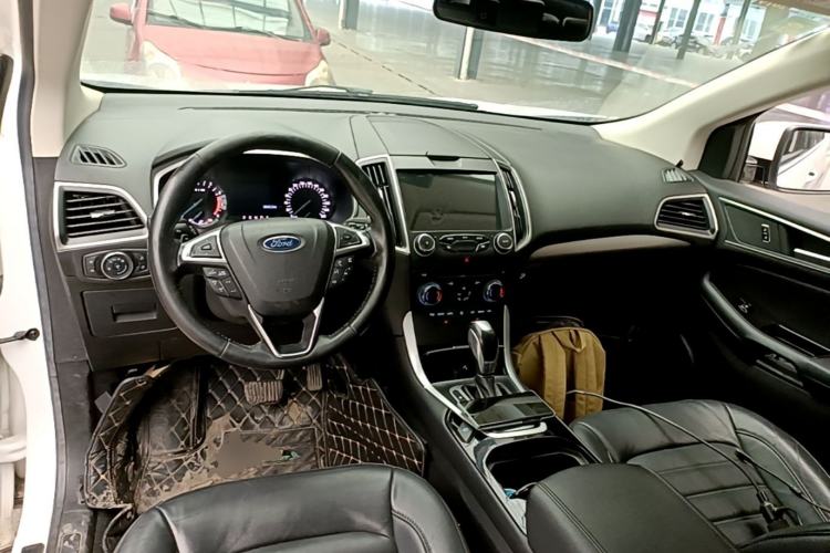 Used Ford Edge 2017 EcoBoost 245 Two-Drive Platinum Edition 5 Seats Center Console