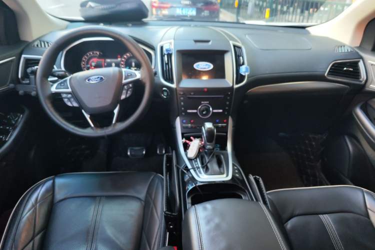 Used Ford Edge 2017 EcoBoost 245 Four-Wheel-Drive Flagship 7-Seater Center Console